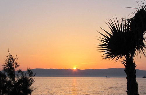 Cesme Villa | Ciftlikkoy Villa, Cesme. Lovely, comfortable 3 bed/2 bath villa 100m from sea