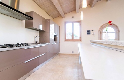 Trequanda Villa | Cignella Villa Falco in resort with pool