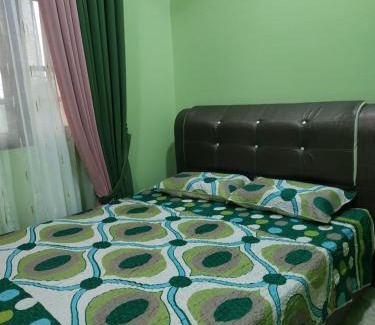 Kampung Gong Kempas House | Cikgu CTZ Homestay A
