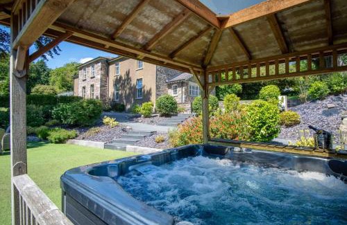 Narberth House | Cilrhiw Country House - Princes Gate