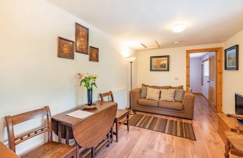 Carmarthen House | Cilwen Fach