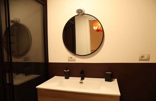 Caserta Apartment | Cimabue Cave Holiday House Caserta a stone's throw from the Royal Palace
