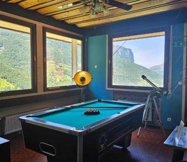 Echevis Hotel | Cinéma, Chambre Privée Au Le Refuge Du Phoenix