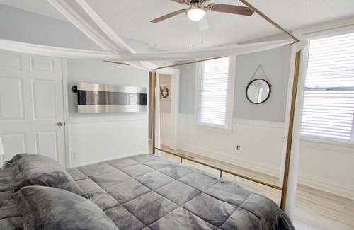 Latonia House | Cincinnati Shotgun Style Home