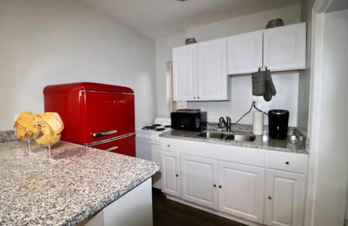 Roselawn Finance Apartment | Cincinnati themed, Historic Big Sky Apartments!