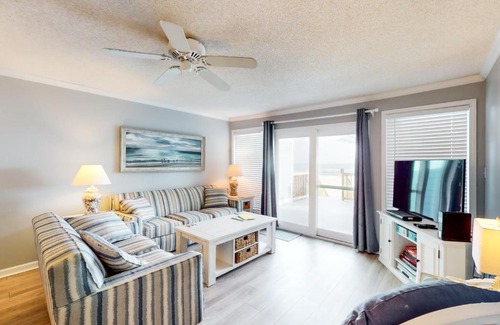 Orange Beach House | Cinco 4 by Meyer Vacation Rentals