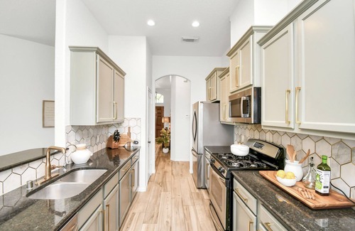 Katy House | Cinco Ranch Furnished 1 Story Home, King Beds, Walking Trail, Sleeps 6+