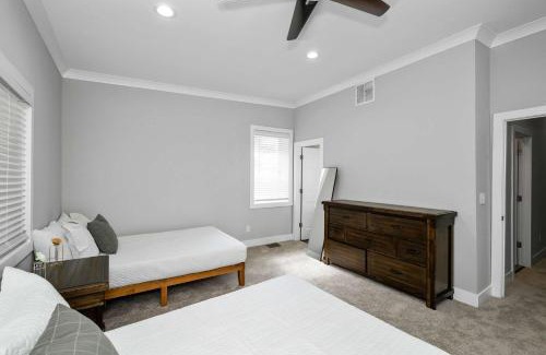 Mount Auburn House | Cincy Comfort Retreat