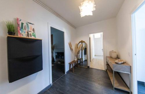 Tours Apartment | CineHome - 5 min Tours centre-Parking/Tram au pied