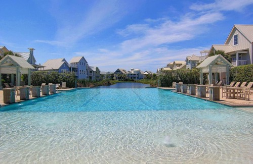 Cinnamon Shore House | Cinnamon Shore- Blue Paradise TC 2102