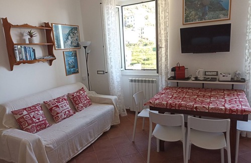 Masero Apartment | Cinque Terre - Riomaggiore - Apartment with sea and village view
