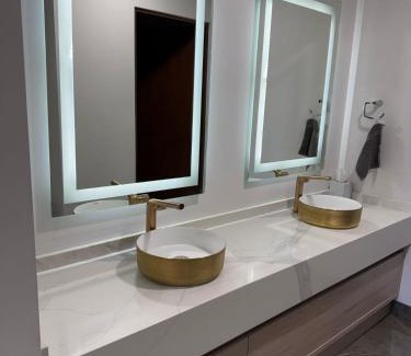 Monterrey Centro Apartment | Cintermex, Parque Fundidora, Paseo Santa Lucia