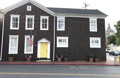 Historic District Apartment | CIRCA 1885 - DOWNTOWN HISTORIC ANNAPOLIS