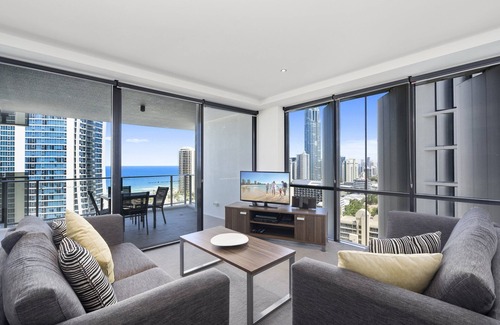 Surfers Paradise Apartment | Circle on Cavill - 20th Floor Luxury