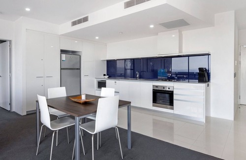 Surfers Paradise Apartment | Circle On Cavill High Floor 1 Bedroom Apartment - CoastHM