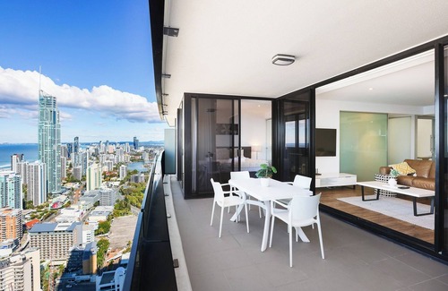 Surfers Paradise Apartment | Circle on Cavill SkyHome 2443 - Level 44 3 bedrooms