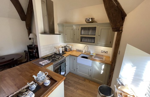 Cirencester Apartment | Cirencester, Capital of The Cotswolds - Grade II listed Town House