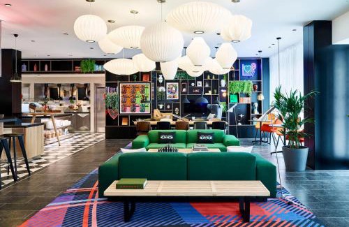 Pimlico Hotel | citizenM London Victoria Station