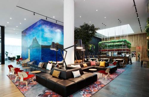 Historic Core Hotel | citizenM Los Angeles Downtown