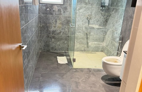 Vadanemelli Hotel | Citrus Classic Mambakkam Chennai