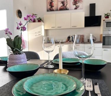 Halle Apartment | City Altstadt Appartement in unmittelbarer Nähe zu Saale und Marktplatz mit privatem Parkplatz