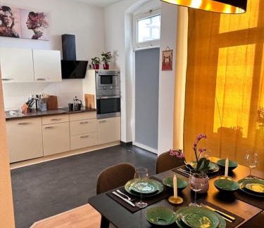 Halle Apartment | City Altstadt Appartement in unmittelbarer Nähe zu Saale und Marktplatz mit privatem Parkplatz