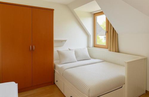 Liesing Apartment | City Apartment with Free Parking - Vienna South