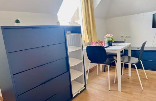 Liesing Apartment | City Apartment with Free Parking - Vienna South