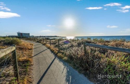 Mandurah House | City Beach house