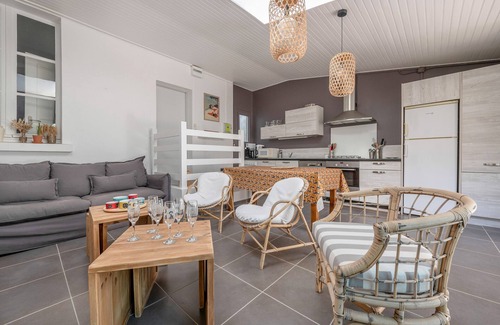 Saint-Brevin-l'Ocean Apartment | City center patio apartment 100m from the beach