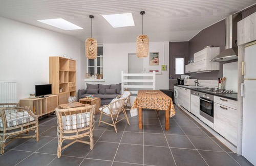 Saint-Brevin-l'Ocean Apartment | City center patio apartment 100m from the beach