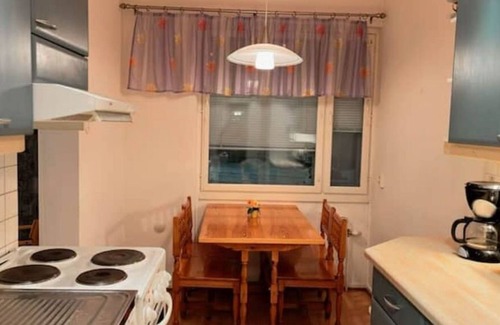 Ylamylly Condo | City Center, 2 rooms, King TV Bed, free Parking, WIFI, Heart of Joensuu