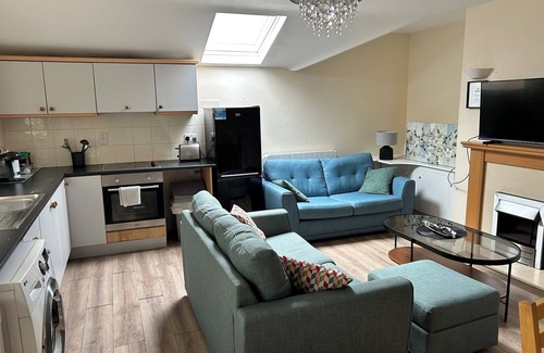 Galway City Centre Apartment | City Center - 3 minutes Walk to the Town Square