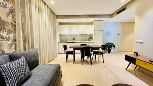 SOUR JDID Apartment | City Center Apartment with Terrace