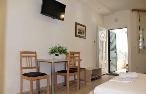 Makarska Old Town Apartment | City Center Apartments Miro