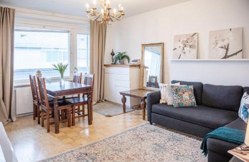 Punavuori Apartment | City Center Bright 2-rooms Scandinavian apartment