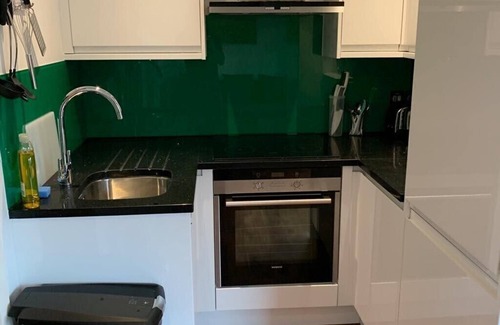 Camden Town Apartment | City Center Flat next to Station and Camden Market