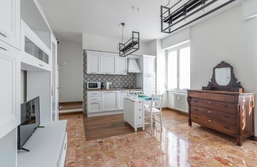 Pavia Apartment | CITY CENTER - LUIGI&CAROLINA APARTMENTS - by Host4U
