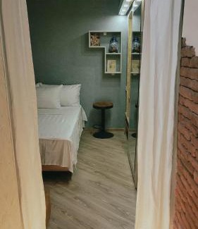 Didube Apartment | City Center Van Gogh Suite