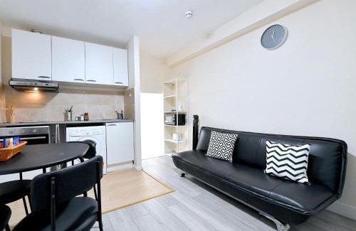 Tottenham Apartment | City Central Apartment in Tottenham