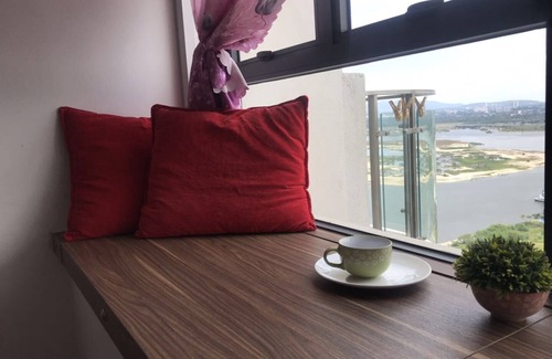 Central District Apartment | [City Central] Beautiful Sea View