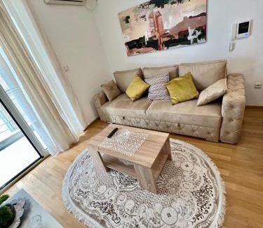 Gospostina Apartment | City Centre Getaway