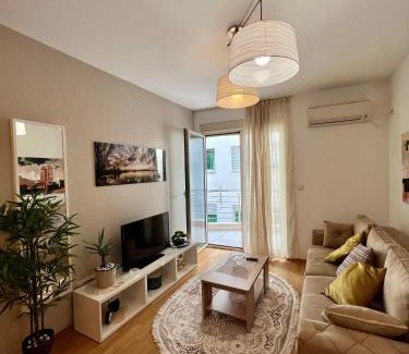 Gospostina Apartment | City Centre Getaway