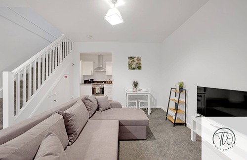 Colchester House | City Centre | Station | Parking | Contractors
