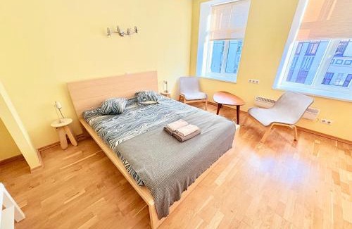 Grizinkalns Apartment | City Escape - Comfortable City Stays with Free Parking On Premises