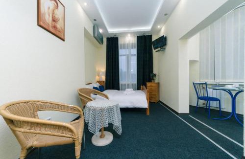 Verkhnie Misto Apartment | City Escape Cozy Retreat by Independence Square