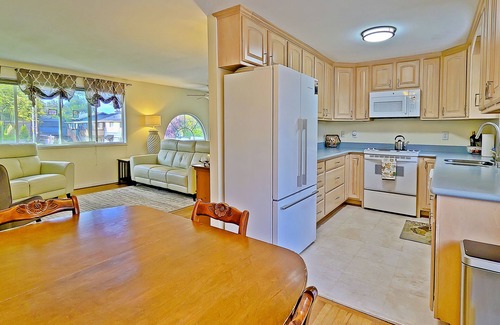 Lynnwood House | City Escape – Quiet, Comfortable & Convenient