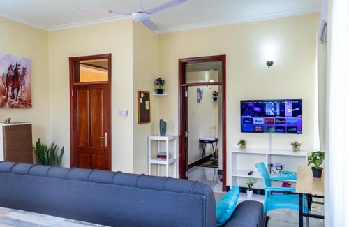 Dar es Salaam Apartment | City Gem by Havana Properties near the French Embassy, Tanzanite Bridge & Coco Beach