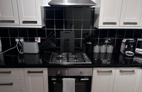 Woolwich Riverside Apartment | City Haven-Modern 2 Bedroom Apartment in London