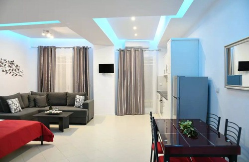 Rhodes Apartment | City Heart luxury studio Aurora